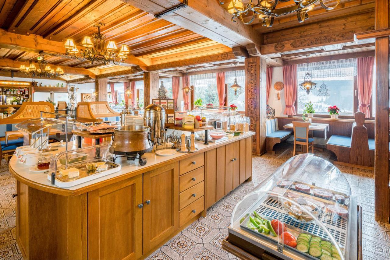 Ferienhotel Knollhof Ramsau am Dachstein Exteriör bild