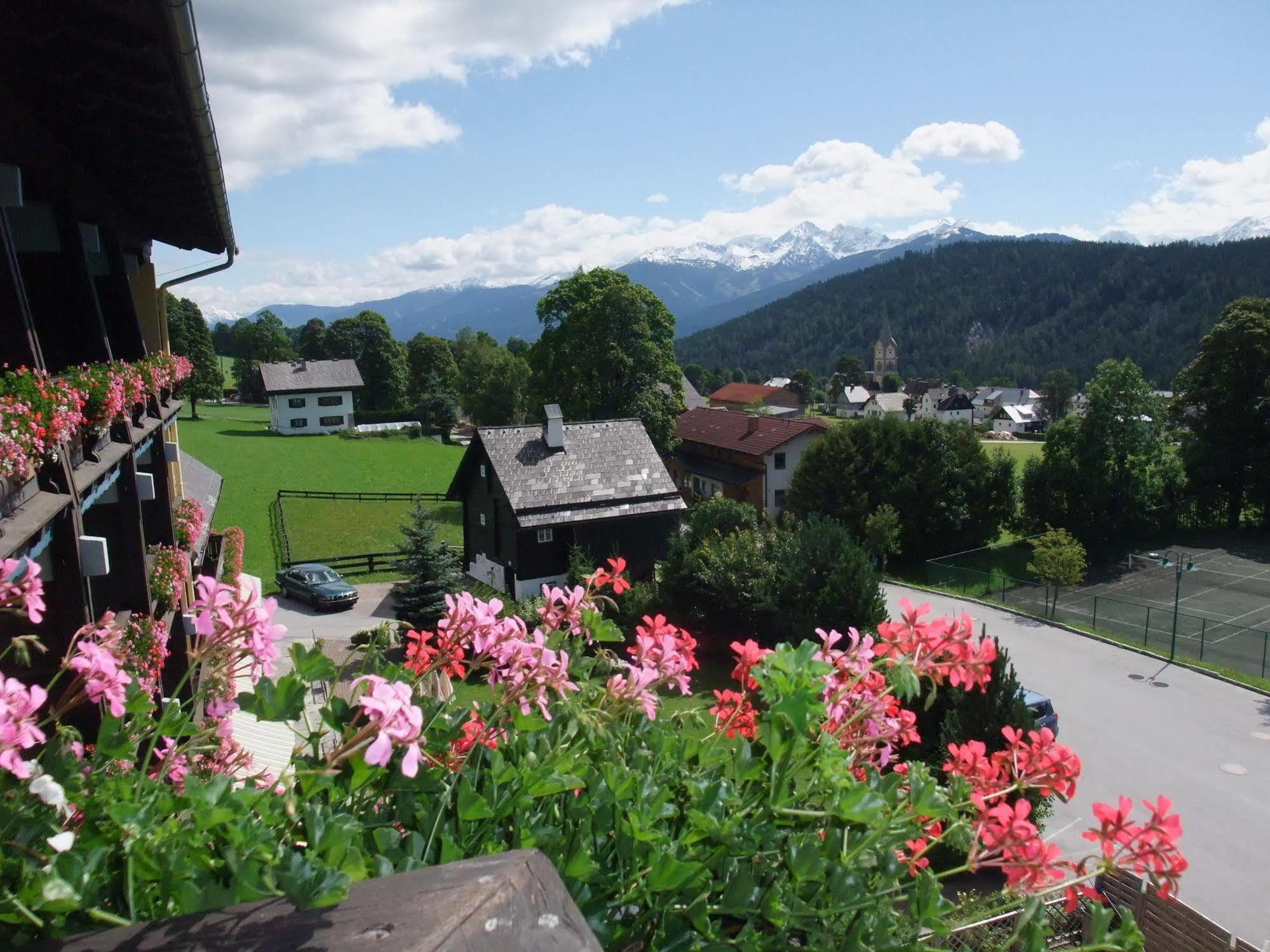 Ferienhotel Knollhof Ramsau am Dachstein Exteriör bild