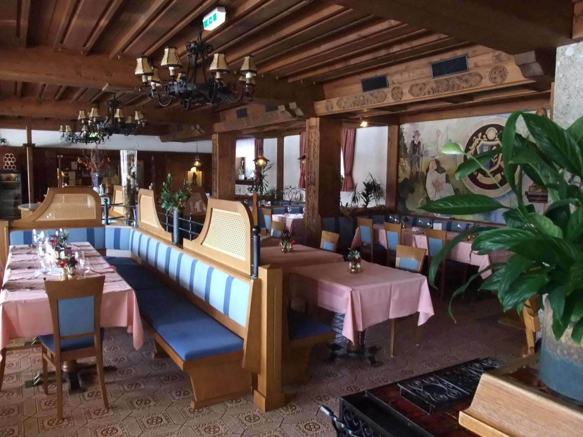 Ferienhotel Knollhof Ramsau am Dachstein Exteriör bild