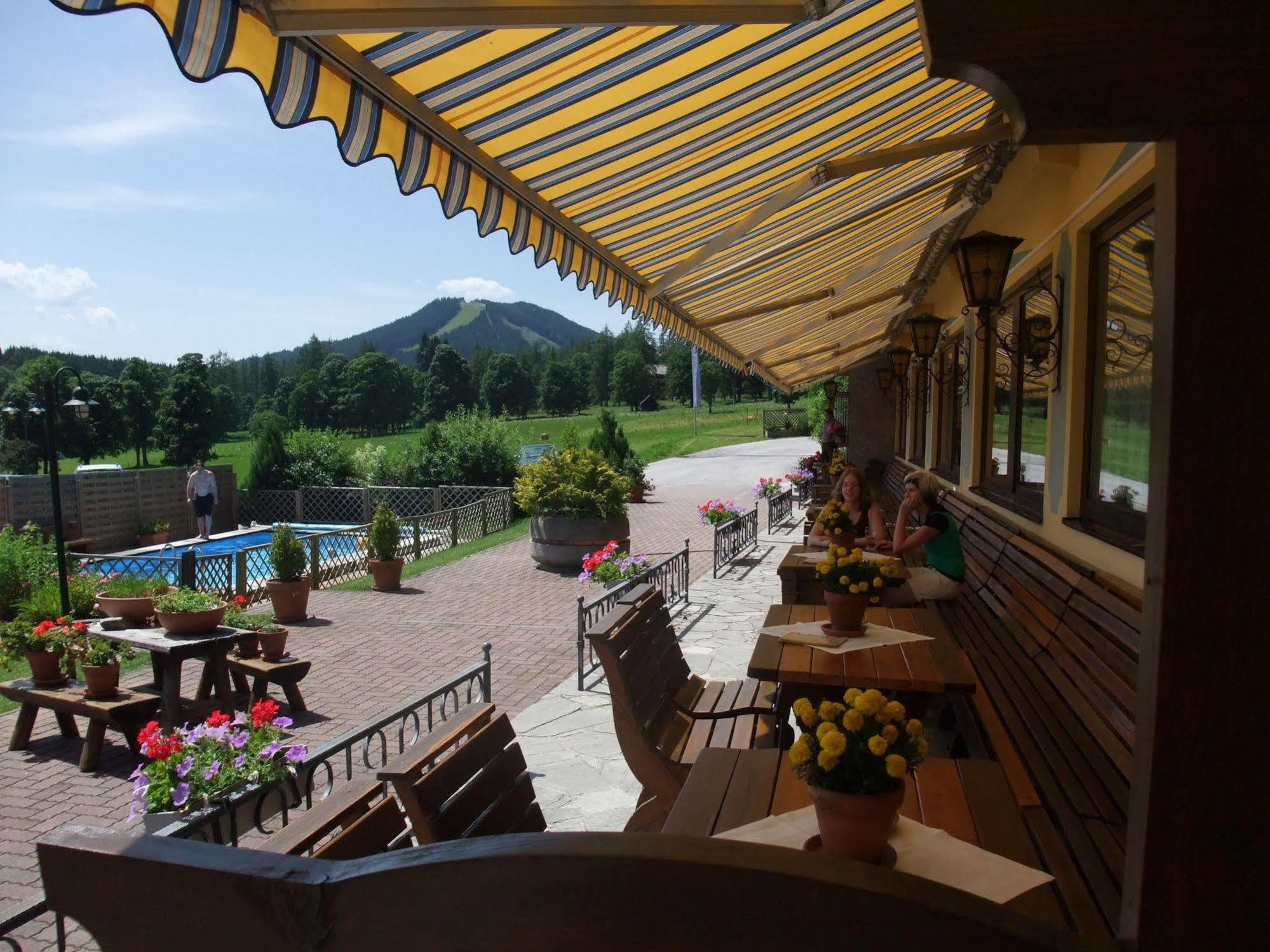 Ferienhotel Knollhof Ramsau am Dachstein Exteriör bild